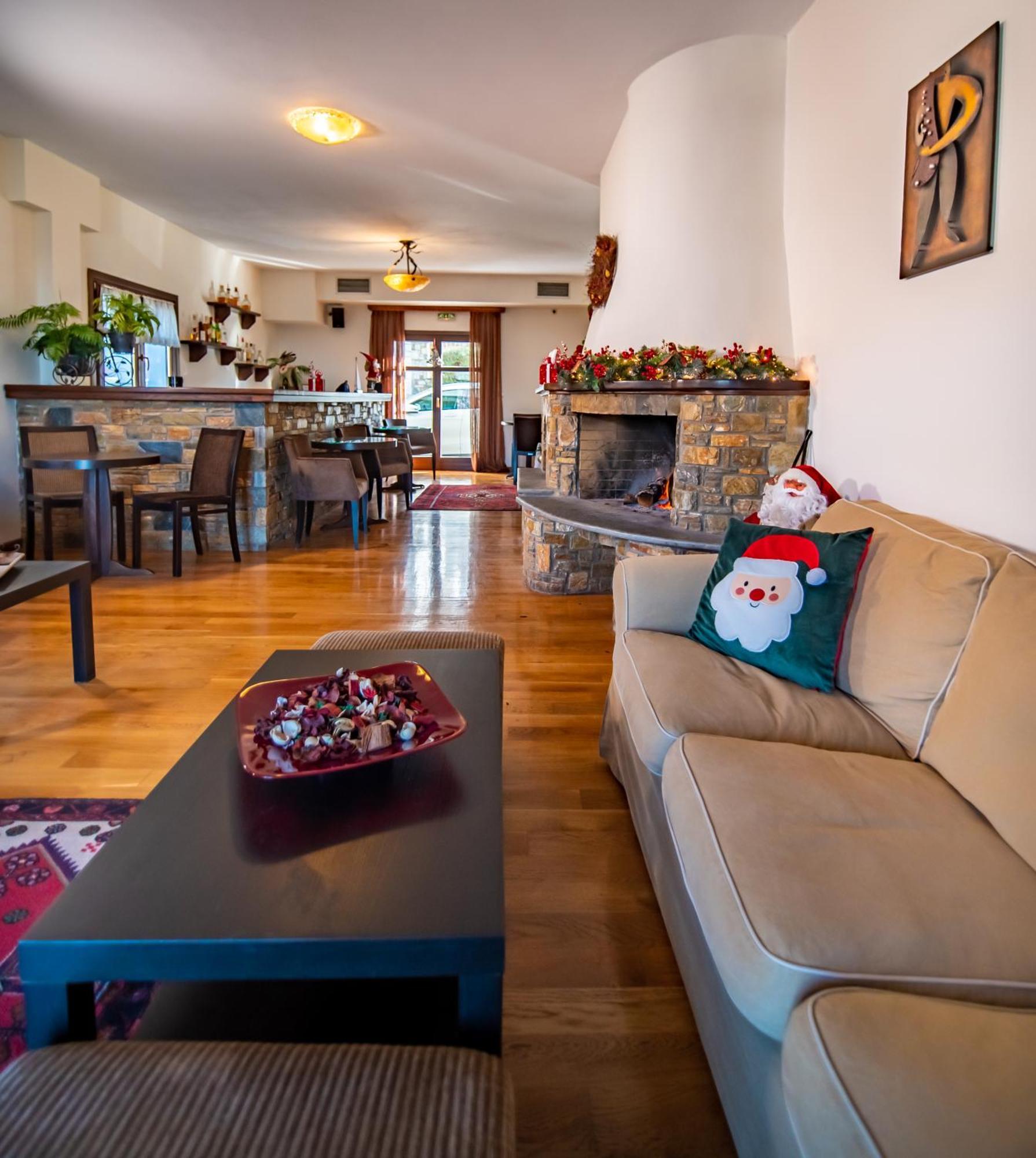 Erofili Hotel & Suites Portaria  Luaran gambar